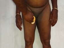 desi india tamil telugu kannada malayalam hindi esposa infiel cachonda amiga vanitha vistiendo sari de color azul mostrando grandes tetas y coño afeitado presione duro tetas presione nip frotando coño masturbación