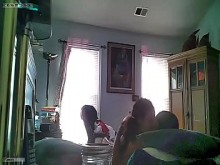 Mi esposa Patrice encontró un nuevo juguete Boy mientras yo estaba fuera de la ciudad. Todavía no se da cuenta de que la estoy grabando en video cada vez.