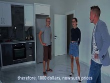 ¡El esposo ve a su esposa siendo cogida por un agente inmobiliario por un descuento!