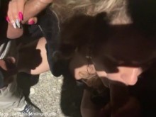 ¡¡"TEASE" MI ESPOSO CORNUDO invitó a un EXTRAÑO para DOGGING en PÚBLICO!!