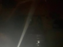 Niña follando con el mejor amigo de su novio en secreto en su cobertizo