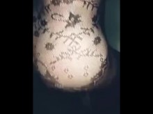 Amateur pelirroja pawg gangbang follada en el teatro para adultos mientras su novio graba