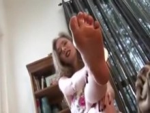 Los pies de la señora T te dan joi
