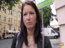 hunt4k. denisse viene a praga para divertirse pero no para museos aburridos
