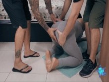 ¡Mike follándose a la esposa de su cornudo a quien le encanta filmar a su zorra! REMOLQUE