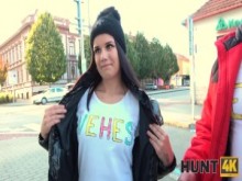 CAZAR4K. Pornógrafo da placer sexual a la chica tatuada casada