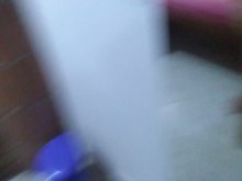 Latina puta atrevida petite sacudiendo gran culo gordo para un amigo en motel real cornudo
