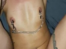 La novia amateur Lisa es filmada por un amigo POV follándola mientras engaña a Nick en un trío real