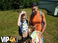 CAZAR4K. Scamming Prague Adventures termina con Cock Ride