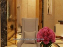 La pareja aventurera: un trío y la BBC la follan duro en público-T2E21
