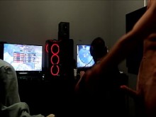 A MI NOVIO CORNUDO LE GUSTAN MAS JUEGOS QUE MI COÑO, ASI QUE ME FOLLE A SU AMIGO ME CORRIERON EN EL CULO