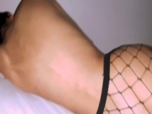 Se folla una gran polla, de noche como las mejores