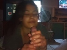 Ex novia pasa por casa a mamarme la polla un buen rato. Super Petera con Garganta Profunda