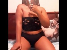 Mamada extrema y arcadas síguenos en ONLYFANS EXTREMECOUPLEXXX para videos más explícitos