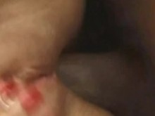 Esposa swinger cachonda folla a dos tipos afuera en el bosque