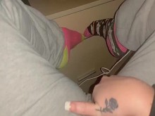 frotando mi coño en silencio