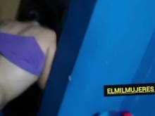 POV: El marido le habla mientras COGEMOS