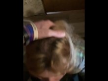 Mamada rápida antes de que el marido llegue a casa