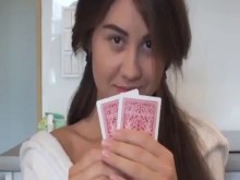 Esposa jugando con un amigo cornudo