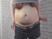 ¡La esposa infiel BBW de grandes tetas, Milky Mari, vuelve a traer a casa un enorme creampie dentro de su coño peludo!