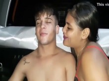 Esposa traviesa ama a los chicos jóvenes