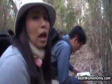 Fantasías sexuales de chico japonés con esposa amiga