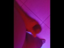 Esposa caliente chupando amante y mi marido penetrando el coño