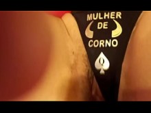 Comiéndose a la cornuda con bragas de hotwife