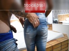 Llamé al instructor del gimnasio para tener sexo en el motel y mi cornudo pudo filmarlo