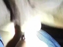 Esposa, el nuevo empleado la follará en la cara. Mientras el marido mira