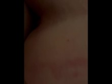 ¡El esposo se encuentra con su esposa que no tenía idea de que él estaba en casa!