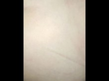 Mi hermanastra no quería follar, pero acepto por qué su novio le fue infiel, me corrí en su vagina