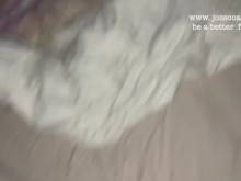 Joven rubia peluda follada por una polla gigante y filmada para su novio cornudo.