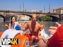 CAZA4K. Artista de recogida penetra a la bella actriz haciendo que su novio se aburra