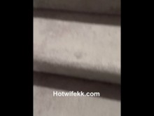 Marido cornudo espera que se vaya la cita de su esposa; come creampie y reclama