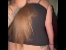 Papá me folla mientras nuestra novia está en la otra habitación video completo en OF waterworks_69