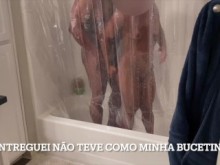 ¡DANDO UN BAÑO CON MI COMEDOR! ¡BAÑANDO CON MI BUL!