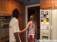 Lamer el semen de otro hombre fuera de mi coño
