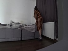 Verdadera trampa. Me follo a la hermosa esposa de mi mejor amigo en el dormitorio. Real
