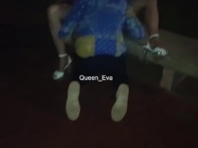 CORNUDO AMATEUR - ESPOSA MASTURBADA EN PÚBLICO POR UN AMIGO DEL MARIDO CORNUDO