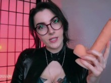 VISTA PREVIA: Reemplazado por un consolador - Ruby Rousson