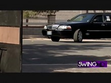 Además de sus inseguridades, los swingers novatos se sacuden y se divierten.