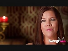 Swingers deseosos intercambian parejas y orgía