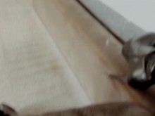 La pelirroja británica Zoe Grey come dos pollas mientras un cornudo mira