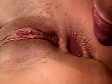 Usando a su esposa cachonda para el tiempo de sexo swinging a lo grande