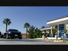 Swingers llegan a la mansión buscando explorar su sexualidad