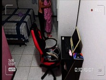 CASADA ENGAÑANDO A SU MARIDO CON UNA VECINA DE AL LADO