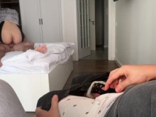 Esposa se quita el condón y recibe creampie