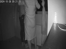 Verdadero trampa. Nueva esposa folla a la amiga de su esposo
