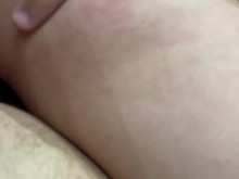 Sexwife llegó a casa después del trabajo y se folló con su esposo y su amiga (mi primer DP)
